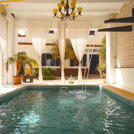 Loftotel Canet Еспорлес Екстериор снимка