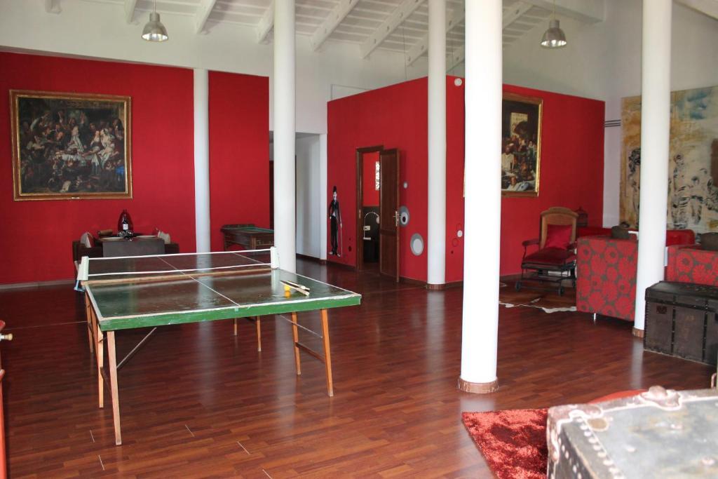 Loftotel Canet Еспорлес Екстериор снимка