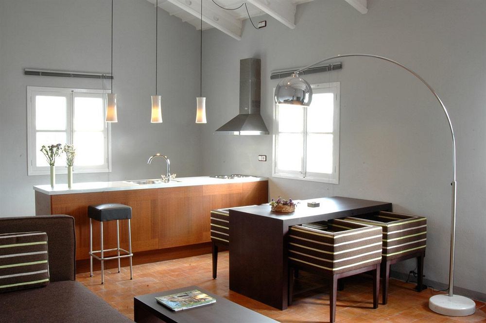 Loftotel Canet Еспорлес Екстериор снимка