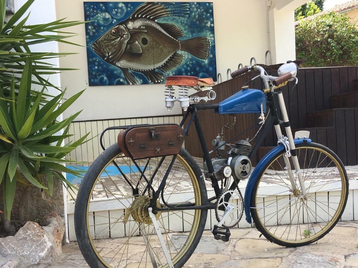 Loftotel Canet Еспорлес Екстериор снимка